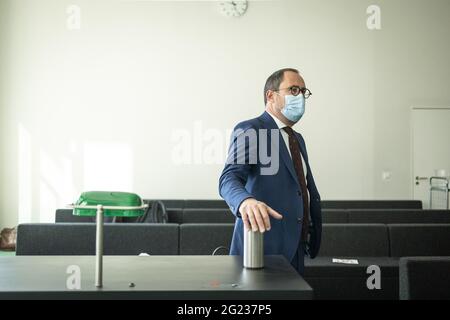 Justizminister Vincent Van Quickenborne, Foto bei einem Besuch von Justizminister Van Quickenborne in der Drogenbehandlungskammer (Drugshandande Stockfoto