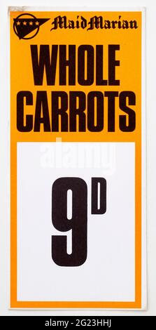 1970er Shop Werbung Preisschild - ganze Karotten Stockfoto