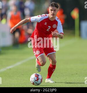 Marbella, Spanien. Juni 2021. Oliver Villadsen (2) aus Dänemark während des Fußballfreundschaftlichen zwischen der irischen U21 und der dänischen U20 im Fußballzentrum Dama de Noche in Marbella. (Bildnachweis: Gonzales Photo - Rune Mathiesen). Stockfoto