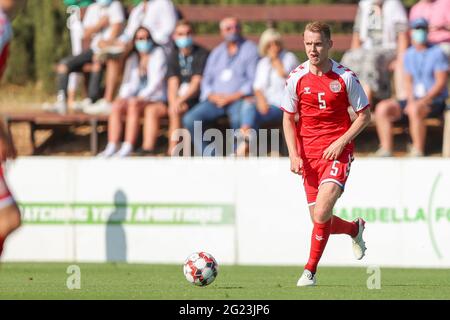 Marbella, Spanien. Juni 2021. Jacob Christensen (5) aus Dänemark während des Fußballfreundschaftssprets zwischen der irischen U21 und der dänischen U20 im Dama de Noche Football Center in Marbella. (Bildnachweis: Gonzales Photo - Rune Mathiesen). Stockfoto