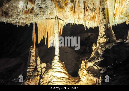 Details von Stalaktiten in den Jenolan Caves, in der Nähe von Sydney, Australien Stockfoto