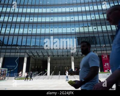 100 Liverpool Street, Broadgate, London, Büros der SMBC Sumitomo Mitsui Banking Corporation, BMO Financial Group, Peel Hunt LLP, RPMI Railpen Railways Pension Scheme und Milbank LLP Stockfoto