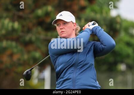 Troon, Großbritannien. Juni 2021. CHLOE GOADBY, 23-jährige aus St Andrews, frisch von ihrem Sieg bei der Scottish Womens Amateur Championship 2021, die in der R und A Womens Amateur Championship in Barassie Links, Troon, spielte. Kredit: Findlay/Alamy Live Nachrichten Stockfoto