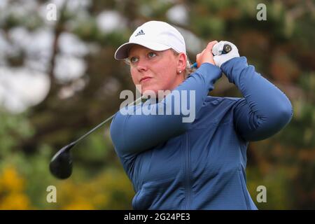 Troon, Großbritannien. Juni 2021. CHLOE GOADBY, 23-jährige aus St Andrews, frisch von ihrem Sieg bei der Scottish Womens Amateur Championship 2021, die in der R und A Womens Amateur Championship in Barassie Links, Troon, spielte. Kredit: Findlay/Alamy Live Nachrichten Stockfoto