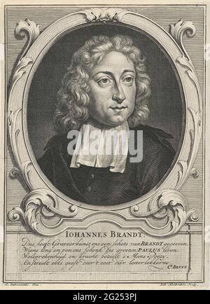 Porträt von Joannes Brandt; Iohannes Brandt. Büste von Joannes brennt in einem ornamentalen ovalen Rahmen. Sein Name unter dem Porträt und unter einem vierzeiligen Vers auf Niederländisch. Stockfoto