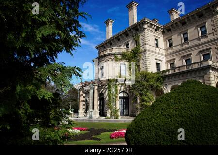 Das Breakers Herrenhaus in Newport, Rhode Island. Siebzig Zimmer Sommerhaus von Cornelius Vanderbilt II. Erbaut 1895. Stockfoto