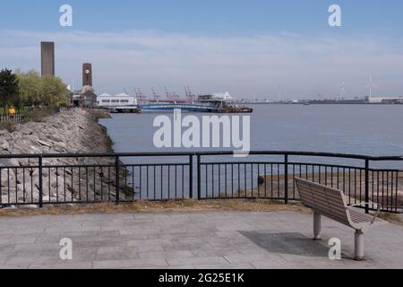 Anlegestelle für Seacombe Ferry Terminal Wirral April 2021 Stockfoto