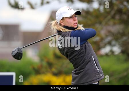 Troon, Großbritannien. Juni 2021. ANNABELL FULLER, der Roehampton GC in der Amateur Golf Championship für Damen in Barassie Links, Troon, repräsentiert. Annabell Fuller war Mitglied des Curtis Cup Teams 2018. Kredit: Findlay/Alamy Live Nachrichten Stockfoto