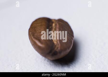 Ein Makrohintergrund für Kaffeebohnen in Nahaufnahme Stockfoto
