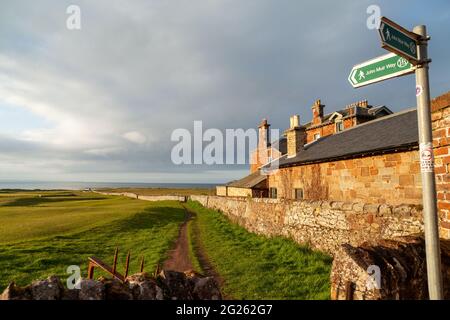 Der John Muir Way, der durch den Golfplatz in North Berwick führt Stockfoto