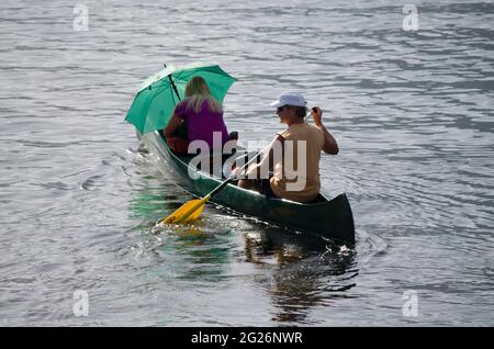 Paar Kanusport Bohinj See Slowenien Stockfoto