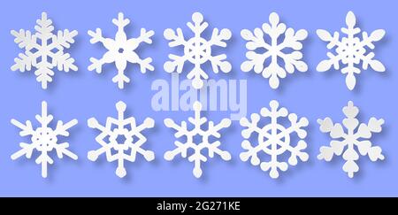 Schneeflocken weiß eingestellt. Neujahr Papier geschnitten 3d Origami mit Schatten auf blauem Hintergrund. Poster, Banner, Werbung, Dekorgeschenke. Weihnachtliche Designelemente. Hintergrund Schneeflocke für weihnachten Thema. Stock Vektor