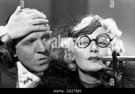 Thelma Todd, Robert Woolsey, 'Hüften, Hüften, Hurra!' (1934) RKO Radio Pictures / Aktenzeichen # 34145-174THA Stockfoto