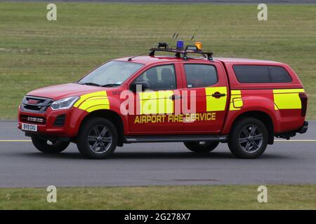 0627 ein Isuzu D-Max, der vom Prestwick Airport Fire Service (Registrierung BV19 OXU) am Prestwick Airport in Ayrshire, Schottland, betrieben wird. Stockfoto