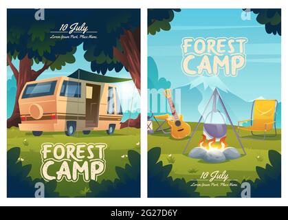 Forest Camp Cartoon Flyer, Einladung zum Sommercamping. Wohnmobil-Wohnwagen, Lagerfeuer mit Topf und Gitarre auf Bergblick. Sommer Reisen, Reise, Wandern Outdoor-Aktivitäten, Natur entspannen Vektor-Poster Stock Vektor