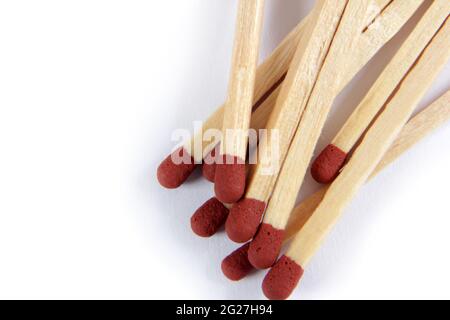 Streichholzstock auf weißem Hintergrund Stockfoto