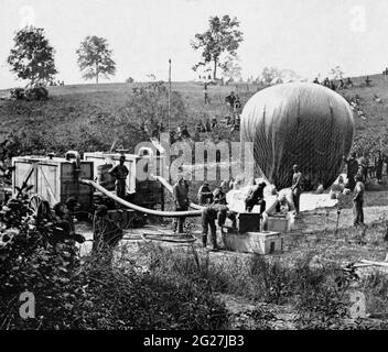 Die Inflation des Wasserstoffgas-Luftballons Intrepid, der während des amerikanischen Bürgerkrieges verwendet wurde. Stockfoto