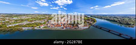 Schaerding - idyllische kleine Stadt am österreichischen Ufer des Inn Stockfoto