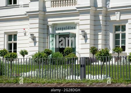 Halle, Deutschland. Juni 2021. Blick auf die Leopoldina, die Nationale Akademie der Wissenschaften. Quelle: Stephan Schulz/dpa-Zentralbild/ZB/dpa/Alamy Live News Stockfoto