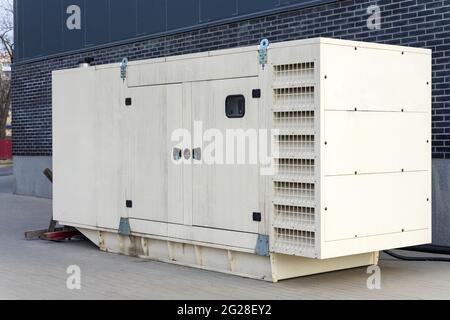 Dieselgenerator für Notstromversorgung. Stockfoto