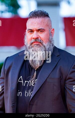 Malaga, Spanien. Juni 2021. Schauspieler Roberto Garcia nimmt am Fotocall und dem roten Teppich des Festival de Malaga 2021 im Gran Hotel Miramar in Malaga Teil. (Foto von Francis Gonzalez/SOPA Images/Sipa USA) Quelle: SIPA USA/Alamy Live News Stockfoto