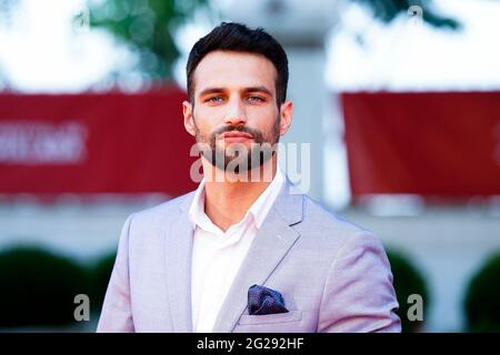 Malaga, Spanien. Juni 2021. Der Schauspieler Jesus Castro besucht den Fotocall und den roten Teppich des Festival de Malaga 2021 im Gran Hotel Miramar in Malaga. (Foto von Francis Gonzalez/SOPA Images/Sipa USA) Quelle: SIPA USA/Alamy Live News Stockfoto