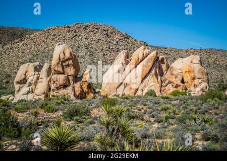 Balancing wüste Felsen in Joshua National Park, Kalifornien Stockfoto