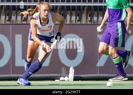 AMSTELVEEN, NIEDERLANDE - 9. JUNI: Erica Sanders aus England während des Euro Hockey Championships-Spiels zwischen Belgien und England im Wagener Stadion am 9. Juni 2021 in Amstelveen, Niederlande (Foto: Jeroen Meuwsen/Orange Picturs) Stockfoto