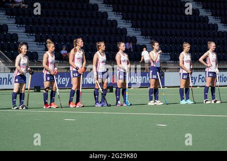 AMSTELVEEN, NIEDERLANDE - JUNI 9: Laura Unsworth aus England, Susannah Townsend aus England, Giselle Ansley aus England, Erica Sanders aus England, Grace Balsdon aus England, Fiona knistert aus England, Elizabeth Neal aus England, Isabelle Petter aus England während des Eurohockey-Meisterschaftsspiels zwischen Belgien und England im Wagener Stadion am 9. Juni 2021 in Amstelveen, Niederlande (Foto: Jeroen Meuwsen/Orange Picters) Stockfoto