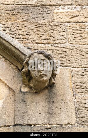 Geschnitzte Steinköpfe, Clark Street Congregational Church Stockfoto