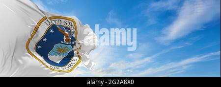 Flagge von Mark der United States Air Force winkt im Wind. USA Nationale Verteidigung. Speicherplatz kopieren. 3d-Illustration. Stockfoto