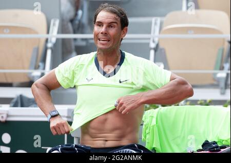 Paris, Frankreich. Juni 2021. Raphael Nadal während der French Open 2021 bei Roland Garros am 9. Juni 2021 in Paris, Frankreich. Foto von Laurent Zabulon/ABACAPRESS.COM Quelle: Abaca Press/Alamy Live News Stockfoto
