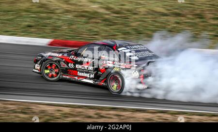 Oschersleben, Deutschland, 30. August 2019: polnische Fahrer Sebastian Matuszewski mit einem Nissan 200SX S14 während der Drift Kings International Serie Stockfoto