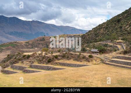 TipAuf archäologischer Stätte in der Nähe von Cusco, Peru Stockfoto