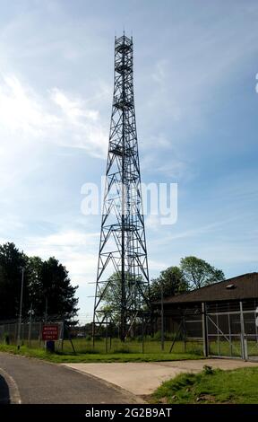 Funkmast am ehemaligen Standort der RAF Upper Heyford, Oxfordshire, England, Großbritannien Stockfoto