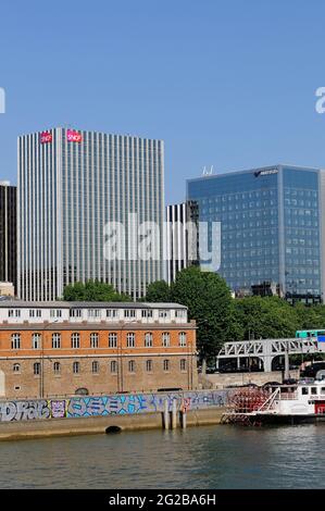 FRANKREICH, PARIS (75) 12. ARRONDISSEMENT, DIE KAIS DER SEINE, BEZIRK DES GARE DE LYON, SITZE VERSCHIEDENER FIRMEN Stockfoto