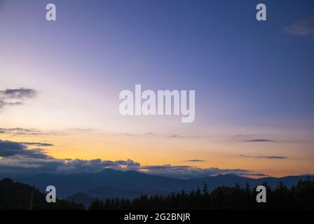 Sonnenuntergang in Guatemala, schadstofffreier Himmel. Stockfoto