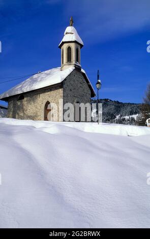 FRANKREICH. HAUTE-SAVOIE (74) TAL VON ABONDANCE. DORF CHATEL (SKIGEBIET PORTES DU SOLEIL). KAPELLE VON VONNES Stockfoto