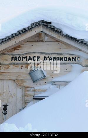 FRANKREICH. HAUTE-SAVOIE (74) TAL VON ABONDANCE. DORF CHATEL (LINGA PRE-LA-JOUX IM SKIGEBIET PORTES DU SOLEIL). PLAINE DRANSE WEILER, DAS DORF, DAS DORF, DAS DORF, DAS DORF, DAS DORF Stockfoto