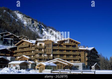 FRANKREICH. SAVOIE (73) SKIGEBIET VAL D'ISERE (HAUTE-TARENTAISE) IM MASSIV VON VANOISE. ESPACE KILLY. LES BARMES DE L'OURS HOTEL Stockfoto