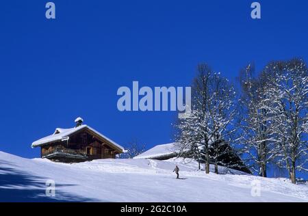 FRANKREICH, HAUTE-SAVOIE (74) SKIGEBIET SAINT-NICOLAS-DE-VEROCE, SKIGEBIET EVASION MONT-BLANC VON MEGEVE UND SKIGEBIET SAINT-GERVAIS, OLYMPIQUE SLO Stockfoto