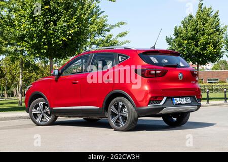 MG ZS ist ein subkompakter Crossover-SUV, der von SAIC Motor unter der Marke MG produziert wird. Eine komplett elektrische Version gab ihr Debüt als VMS EV. Stockfoto