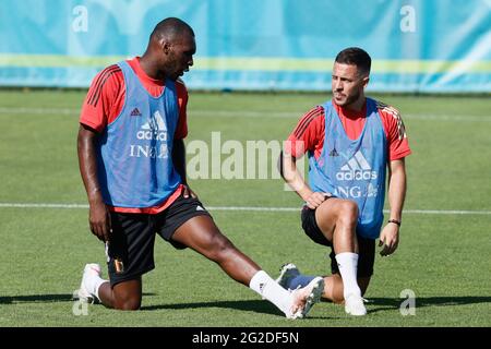 Der belgische Christian Benteke und der belgische Eden Hazard, aufgenommen während einer Trainingseinheit der belgischen Fußballnationalmannschaft Red Devils, in Tubize, Th Stockfoto