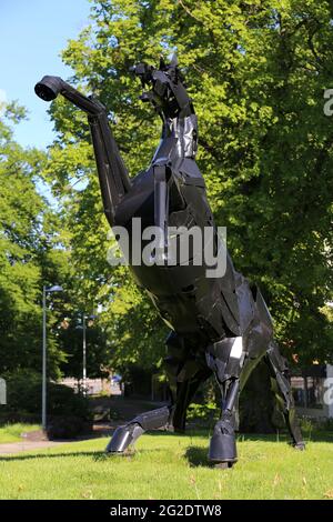 „Bucephalus“, aka „Trigger“ (Simon Evans, 1985, Gusseisen), Greyfriars Green, Coventry, West Midlands, England, Großbritannien, Großbritannien, Europa Stockfoto