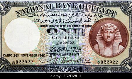 Eine ägyptische Pfund-Banknote 1940 mit dem Porträt des pharaos Tutanchamun. Auf dem Schein ist die Bezeichnung "ägyptische Nationalbank" aufgedruckt. Reste c Stockfoto