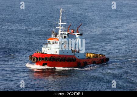 Schlepper Megalochari XIV . Hafen von Piräus Griechenland Stockfoto