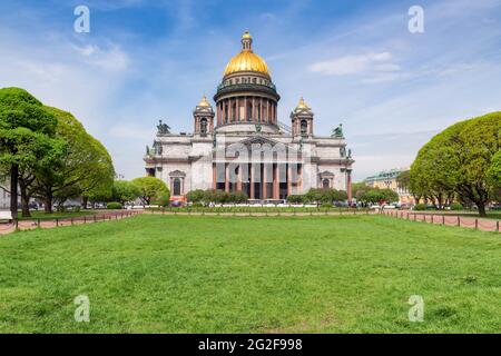 Isaakskathedrale in Sankt Petersburg im Sommer, Sankt Petersburg, Russland Stockfoto