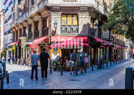 Traditionelle Taverne. Casa del Abuelo, Calle de la Victoria. Madrid hat eine wichtige gastronomische Tradition. Viele Restaurants, die sich vorbereitet haben Stockfoto