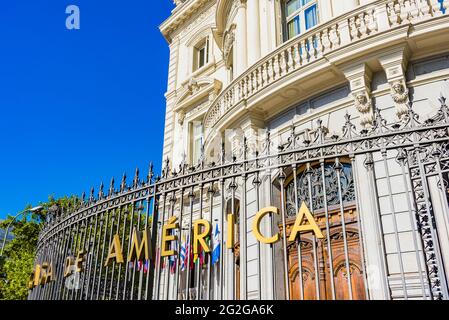 Der Palast von Linares - Palacio de Linares ist ein Palast in Madrid, Spanien. Es wurde 1976 zum nationalen historisch-künstlerischen Denkmal erklärt. Befindet Stockfoto