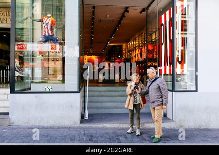 Der offizielle Laden von Atlético de Madrid. Gran Vía Store Madrid, Comunidad de Madrid, Spanien, Europa Stockfoto